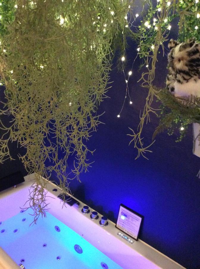 Me And Mrs Jones Suite Jacuzzi Hypercentre Montpellier Exterior photo